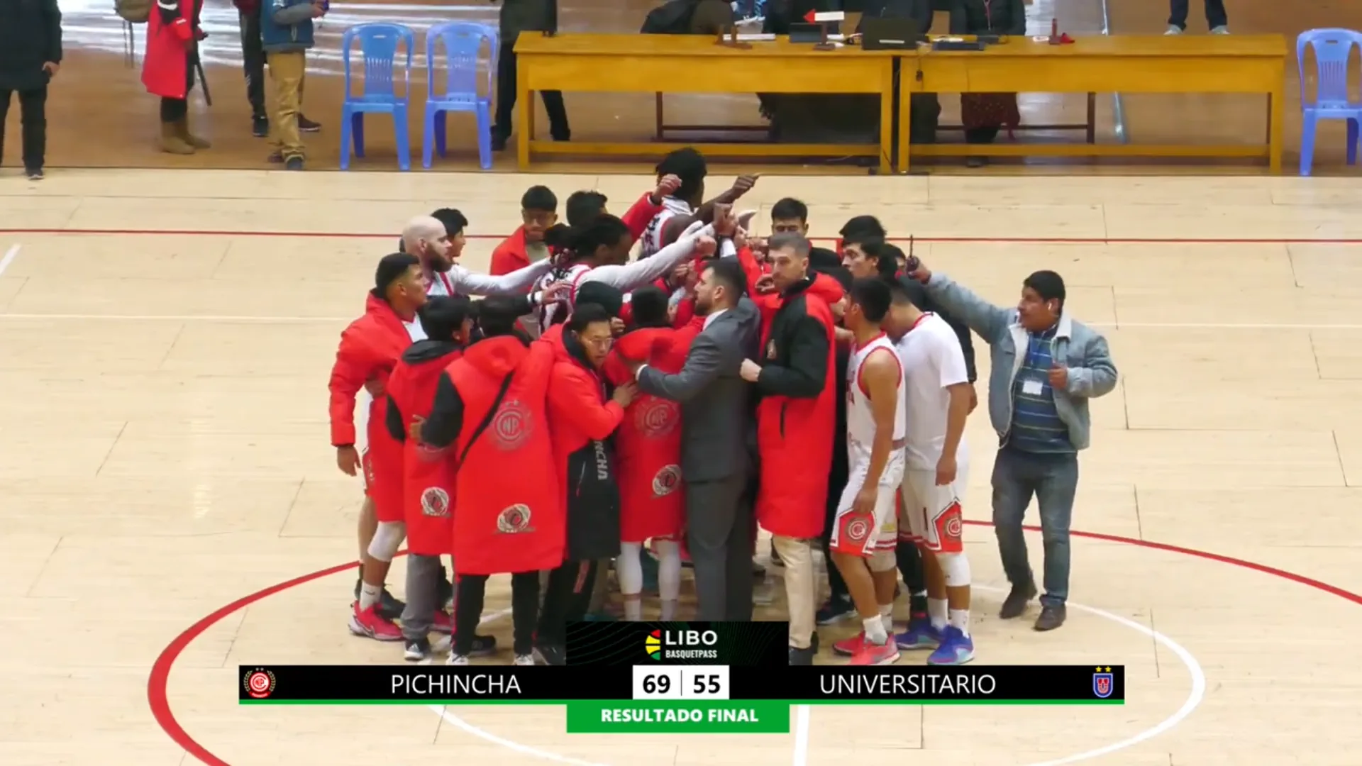 Pichincha 69-55 Universitario (Juego 1)